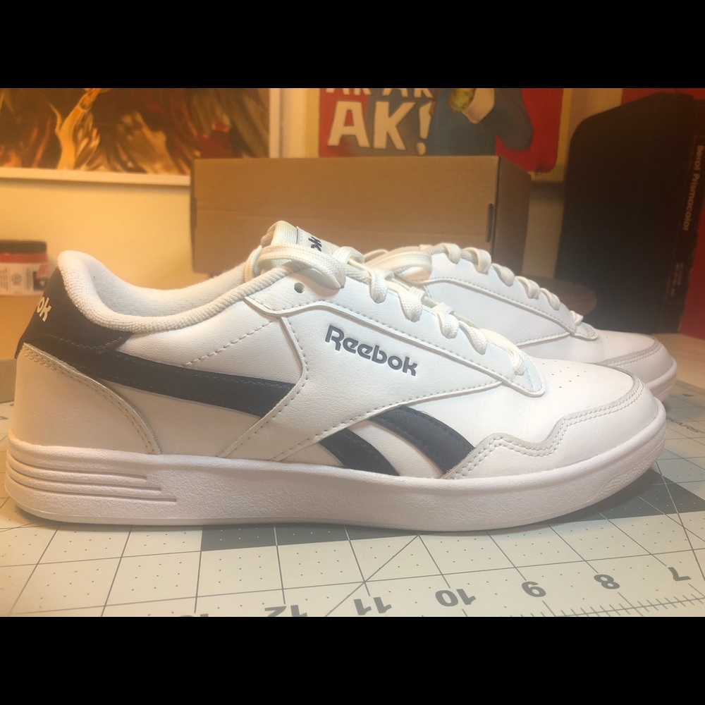 Reebok club c revenge white and navy blue mensz8.5